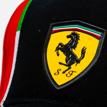 Gorra Ferrari Team 2023 Roja y Negra